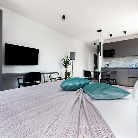 Luxury Residence Levante ロヴィニ エクステリア 写真