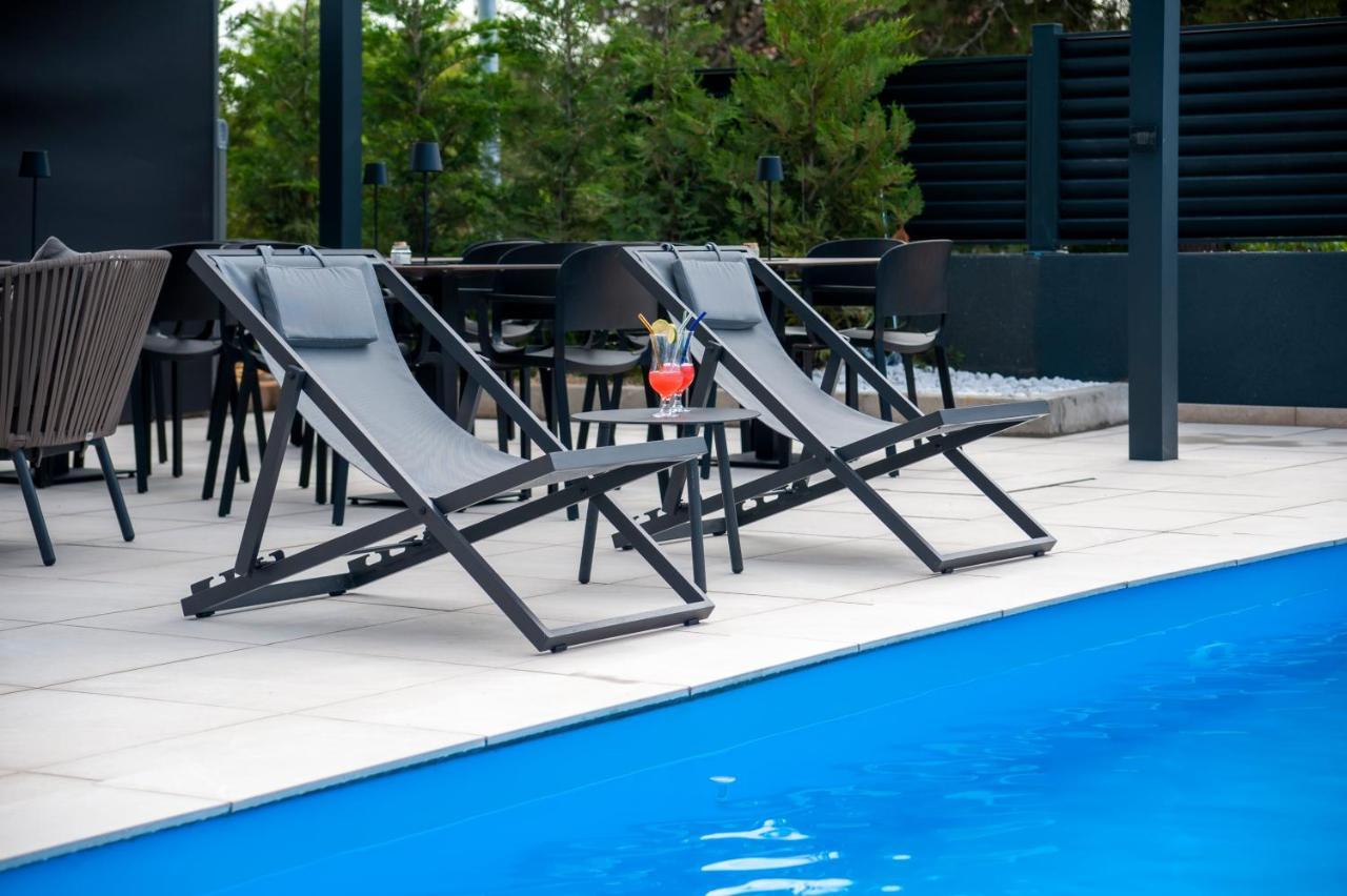 Luxury Residence Levante ロヴィニ エクステリア 写真