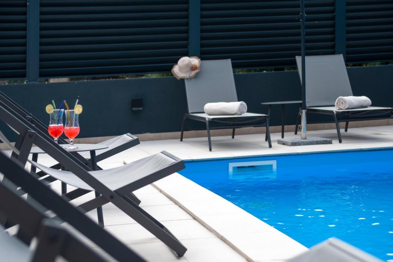Luxury Residence Levante ロヴィニ エクステリア 写真