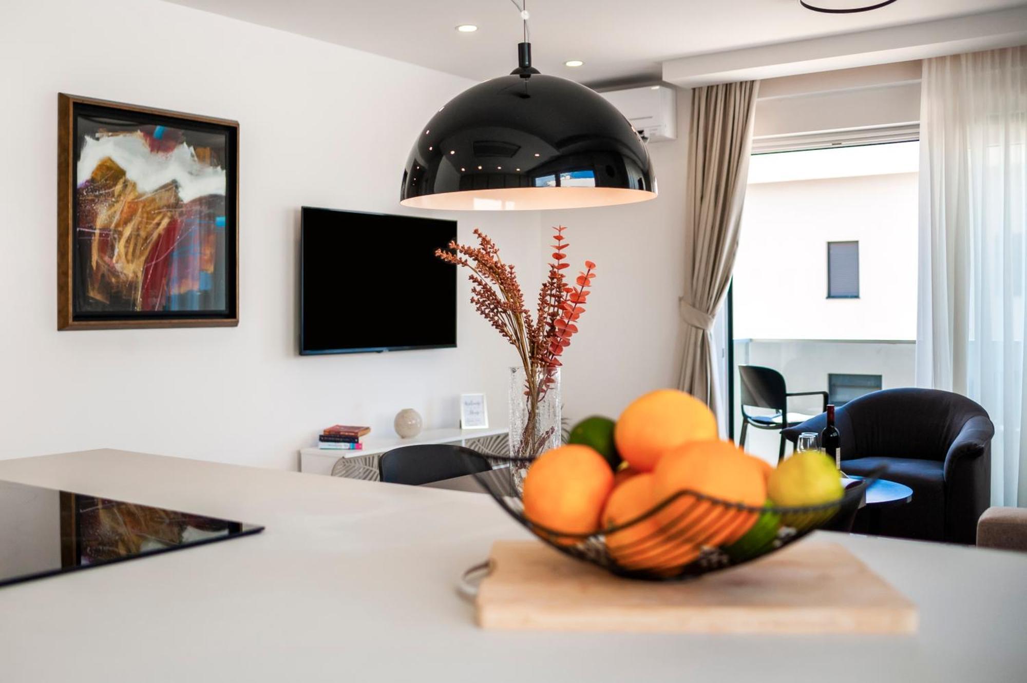 Luxury Residence Levante ロヴィニ エクステリア 写真