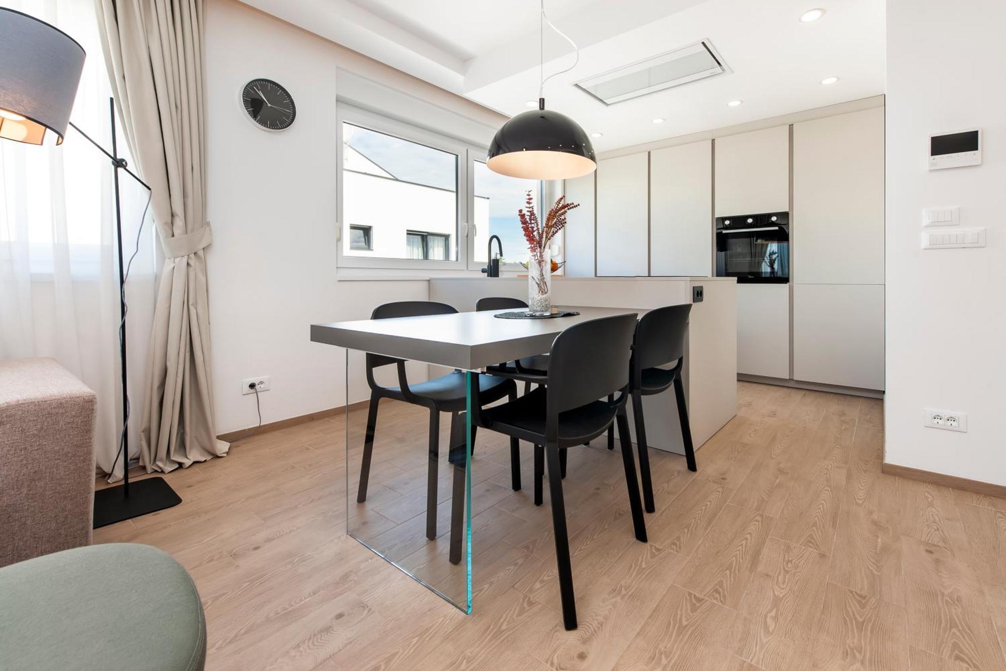 Luxury Residence Levante ロヴィニ エクステリア 写真